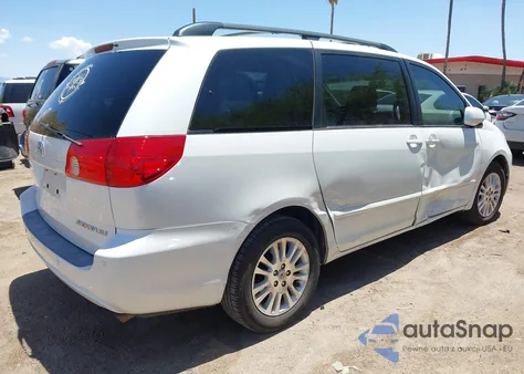 2010 Toyota Sienna Xle z USA, uszkodzony, nr VIN 5TDYK4CC2AS341182